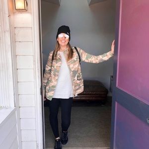 Meet your Posher, Jaclyn